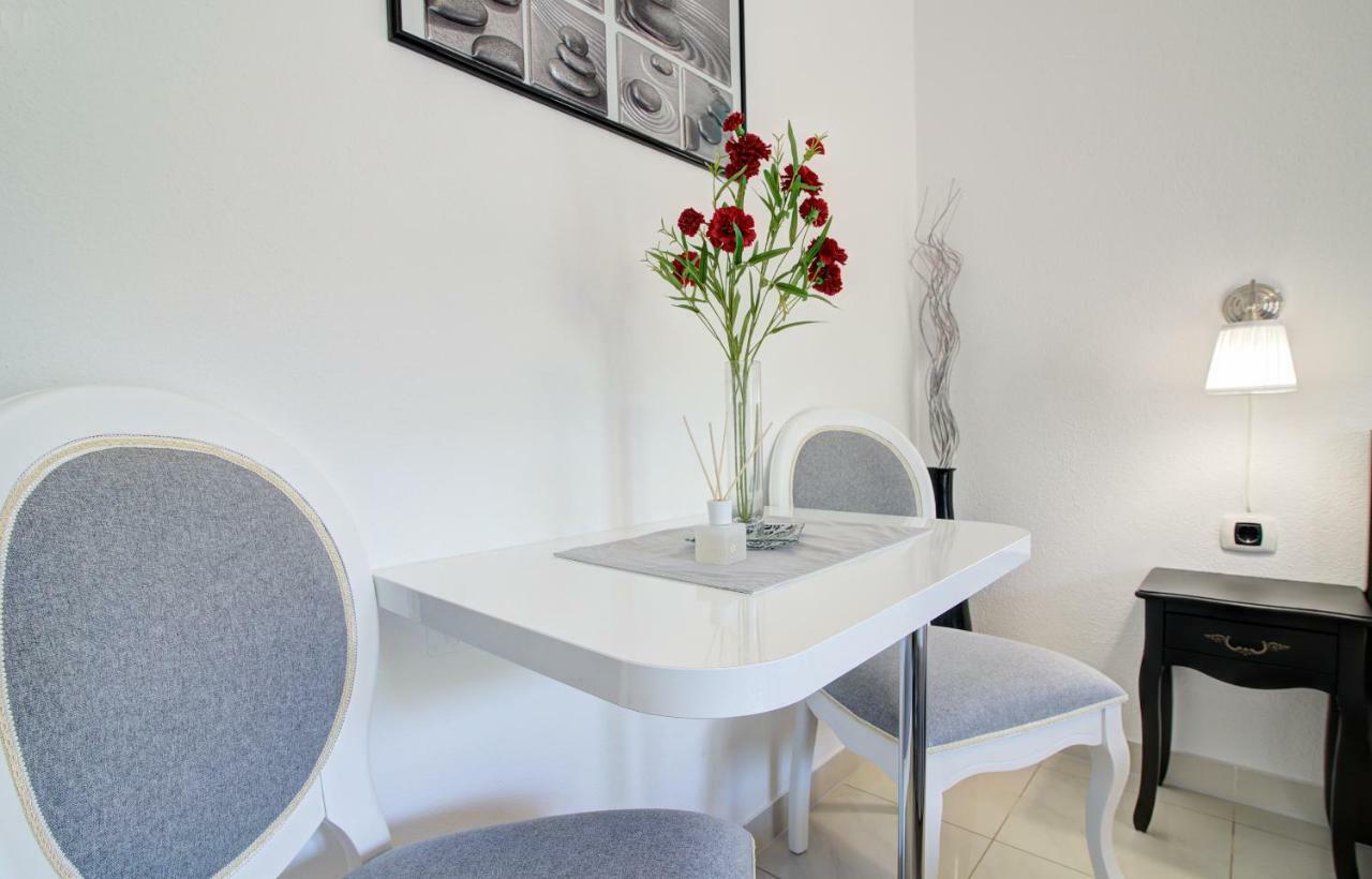 Apartments Prpic Senj Senj  Εξωτερικό φωτογραφία
